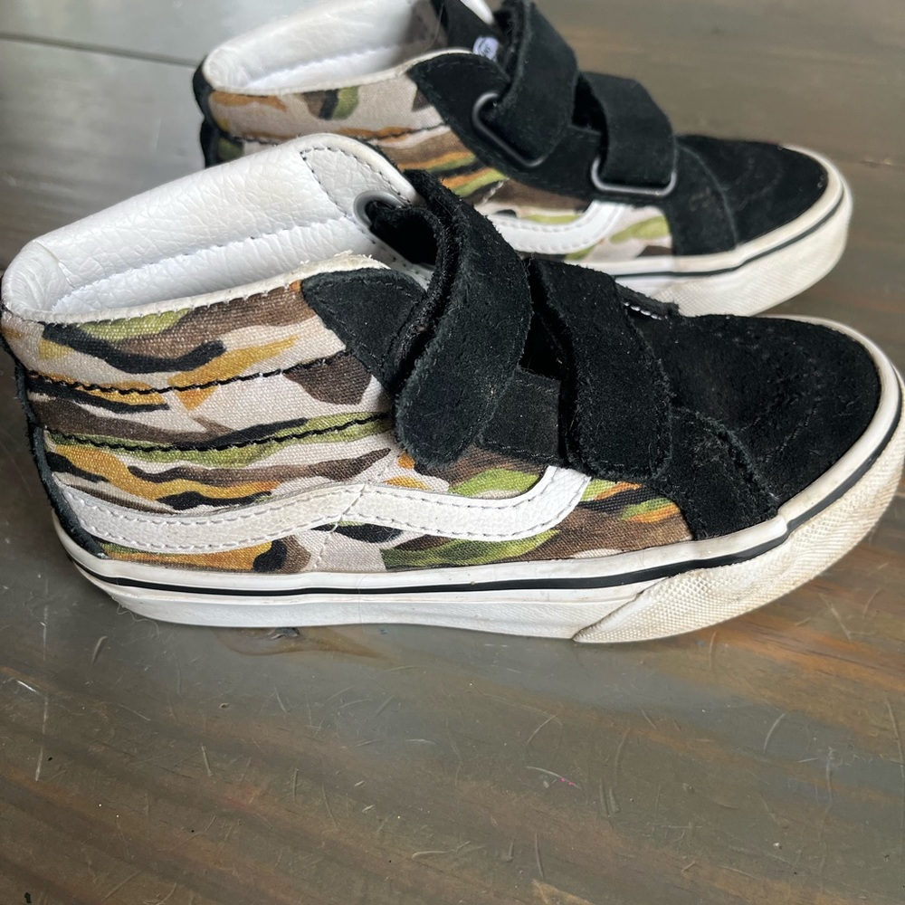 Vans Kids Black Suede Shoes - size 12